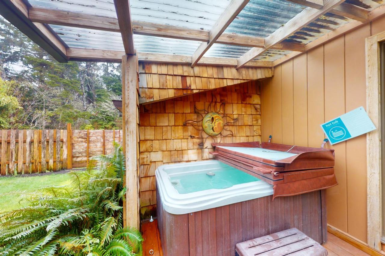 Tillicum Beach The Getawayヴィラ エクステリア 写真